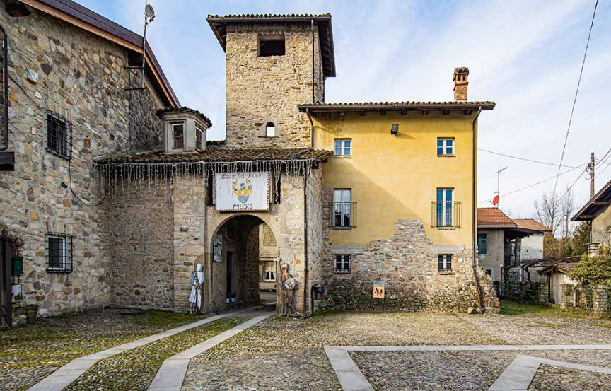 Castel Dè Ratti, Italy